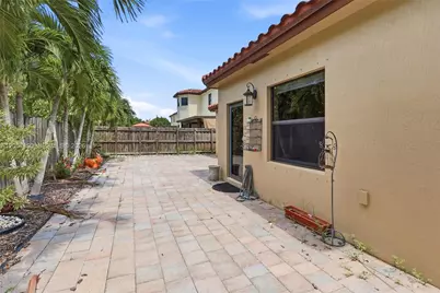 15585 SW 176th Ter, Miami, FL 33187 - Photo 24