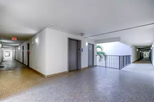 8000 SW 149th Ave, Miami, FL 33193 - Photo 32