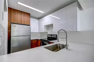 8000 SW 149th Ave, Miami, FL 33193 - Photo 10