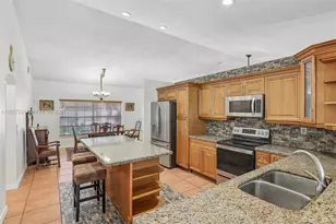 13100 NW 11th Dr, Sunrise, FL 33323 - Photo 8