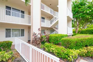 7120 S Devon Dr, Tamarac, FL 33321 - Photo 4