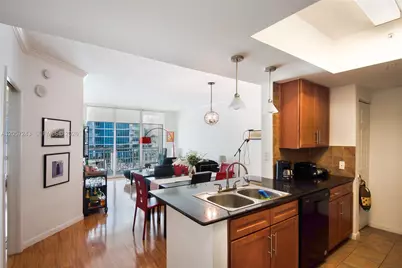 2000 N Bayshore Dr #626, Miami, FL 33137 - Photo 8