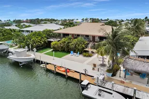 350 11th St, Key Colony, FL 33051 - Photo 8
