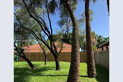5758 NW 97th Pl, Doral, FL 33178 - Photo 30