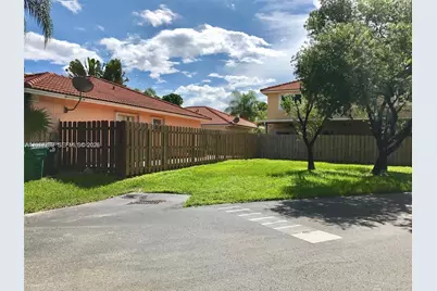 5758 NW 97th Pl, Doral, FL 33178 - Photo 28