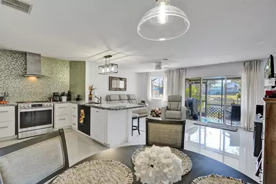 2260 W Discovery Cir W, Deerfield Beach, FL 33442 - Photo 14