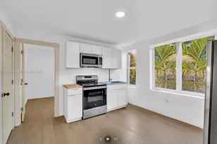 709 SW 4th Ct, Fort Lauderdale, FL 33315 - Photo 2