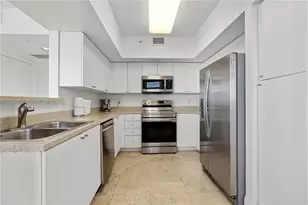 17375 Collins Ave, Sunny Isles Beach, FL 33160 - Photo 10