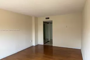 2801 NE 183rd St, Aventura, FL 33160 - Photo 6