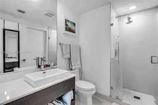 55 SW 9th St, Miami, FL 33130 - Photo 8