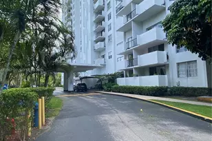 2780 NE 183rd St, Aventura, FL 33160 - Photo 10