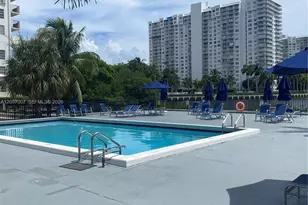 2780 NE 183rd St, Aventura, FL 33160 - Photo 12