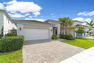 4577 SW 174th Ave, Miramar, FL 33029 - Photo 2