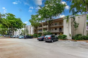 469 N Pine Island Rd, Plantation, FL 33324 - Photo 32