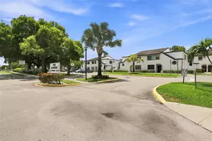 11396 Taft St, Pembroke Pines, FL 33026 - Photo 6