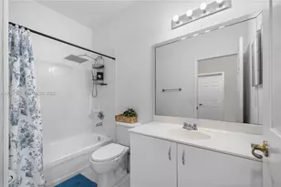 10743 NW 78th Terrace, Doral, FL 33178 - Photo 20
