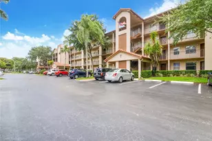 1251 SW 125th Ave, Pembroke Pines, FL 33027 - Photo 1