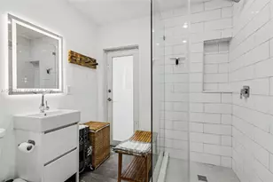 1566 NE 110th St, Miami, FL 33161 - Photo 22
