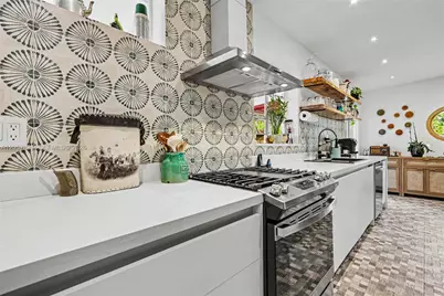 1566 NE 110th St, Miami, FL 33161 - Photo 12