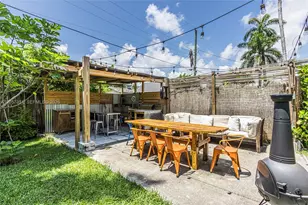 1566 NE 110th St, Miami, FL 33161 - Photo 32