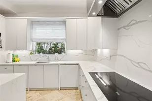 7830 SW 48th Ct, Miami, FL 33143 - Photo 14