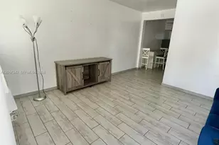 1600 Pennsylvania Ave, Miami Beach, FL 33139 - Photo 2