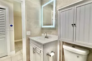 320 Holloway Dr, Plantation, FL 33317 - Photo 22