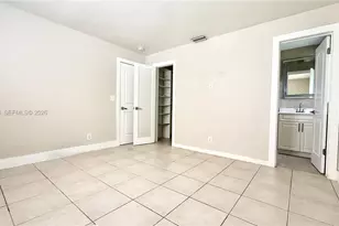 320 Holloway Dr, Plantation, FL 33317 - Photo 16