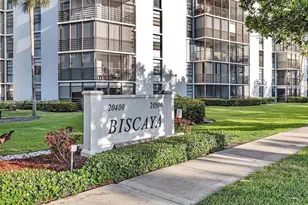 20500 W Country Club Dr, Aventura, FL 33180 - Photo 44