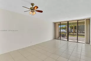 20500 W Country Club Dr, Aventura, FL 33180 - Photo 10