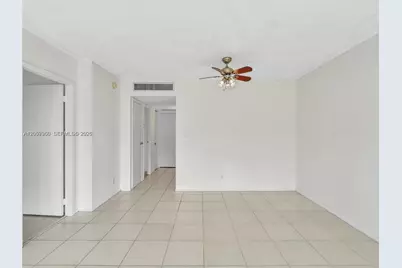 20500 W Country Club Dr #203, Aventura, FL 33180 - Photo 18