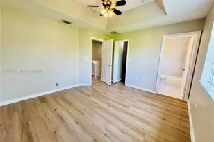 1592 SE 27th Ct, Homestead, FL 33035 - Photo 4