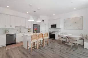 1066 NE 35th St, Oakland Park, FL 33334 - Photo 10