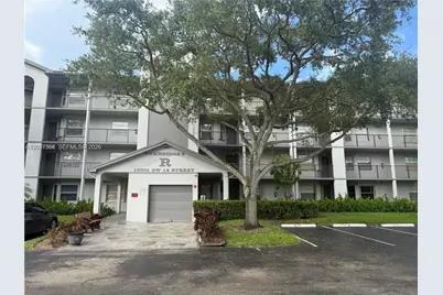 12501 SW 14th St #314R, Pembroke Pines, FL 33027 - Photo 1