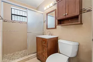3220 E 8th Ave, Hialeah, FL 33013 - Photo 20