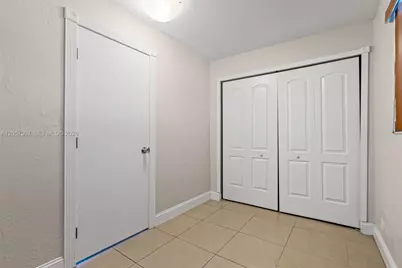 3220 E 8th Ave, Hialeah, FL 33013 - Photo 24