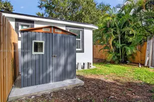 428 NW 97th St, Miami, FL 33150 - Photo 38
