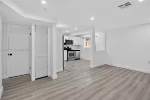 428 NW 97th St, Miami, FL 33150 - Photo 22