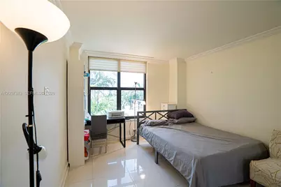 2500 Parkview Dr #616, Hallandale Beach, FL 33009 - Photo 18