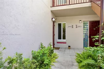 13920 SW 93rd Ln #13920, Miami, FL 33186 - Photo 12
