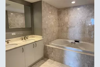 1331 Brickell Bay Dr #2801, Miami, FL 33131 - Photo 24