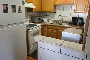 247 SW 21st Way, Fort Lauderdale, FL 33312 - Photo 6