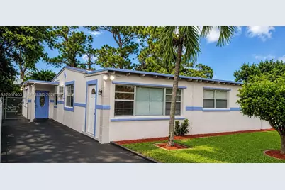 247 SW 21st Way, Fort Lauderdale, FL 33312 - Photo 2