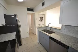 15201 SW 80th St, Miami, FL 33193 - Photo 12
