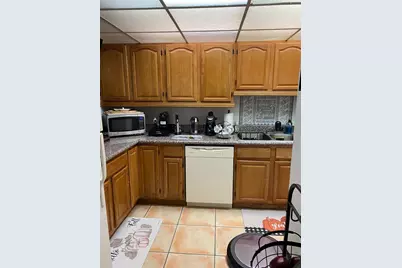 10000 NW 80th Ct #2357, Hialeah Gardens, FL 33016 - Photo 4