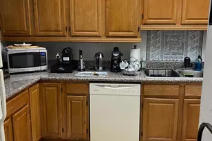 10000 NW 80th Ct, Hialeah Gardens, FL 33016 - Photo 4
