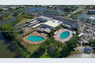 125 Canterbury  E #125, West Palm Beach, FL 33417 - Photo 18
