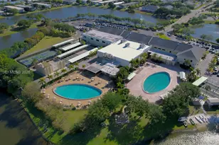 125 Canterbury E, West Palm Beach, FL 33417 - Photo 18