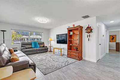 10115 44th Way S #409, Boynton Beach, FL 33436 - Photo 2