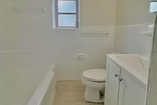 131 NW 32nd Ct, Miami, FL 33125 - Photo 6